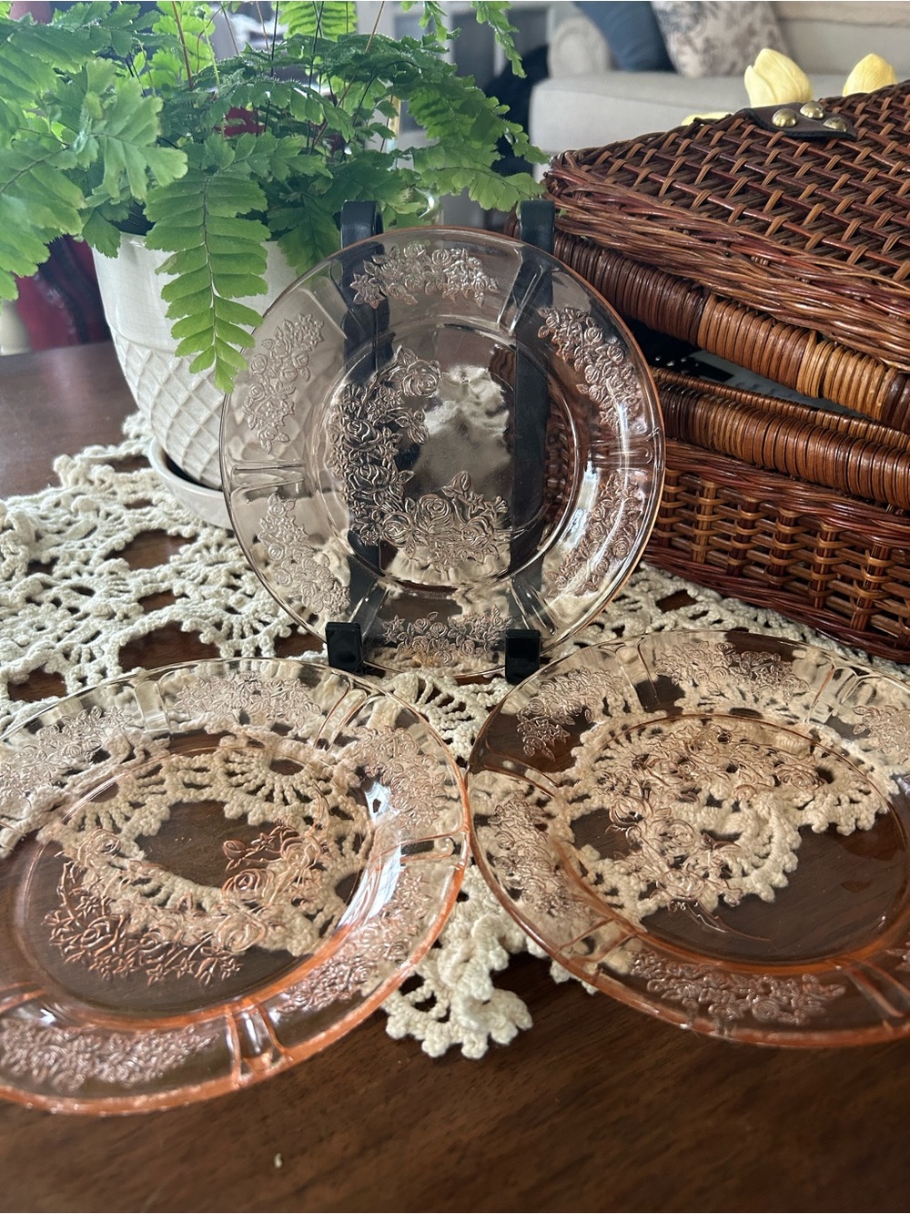 Vintage-Style Pink Depression Glass Dessert Plates - Set of 3